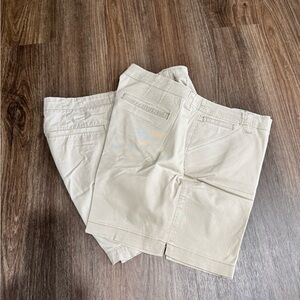 Lee Brand khaki size 16 Shorts.
